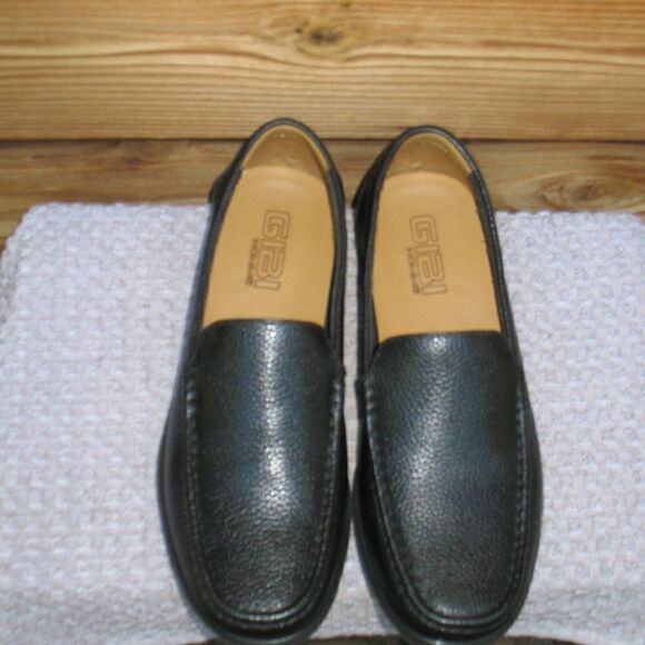 Mens Black Soft Leather Loafer 9